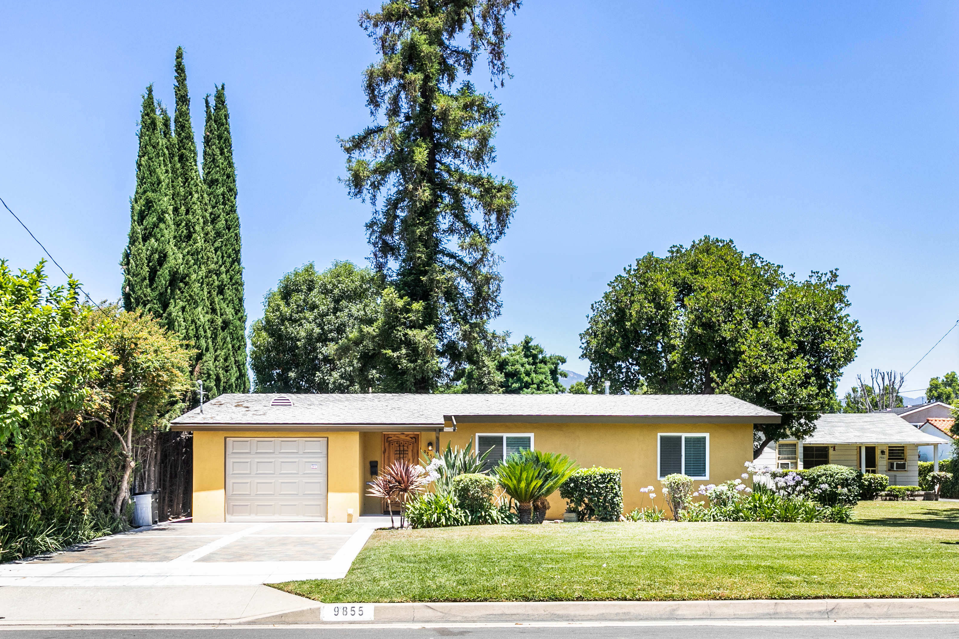 9855 Olive St, Temple City, CA 91780